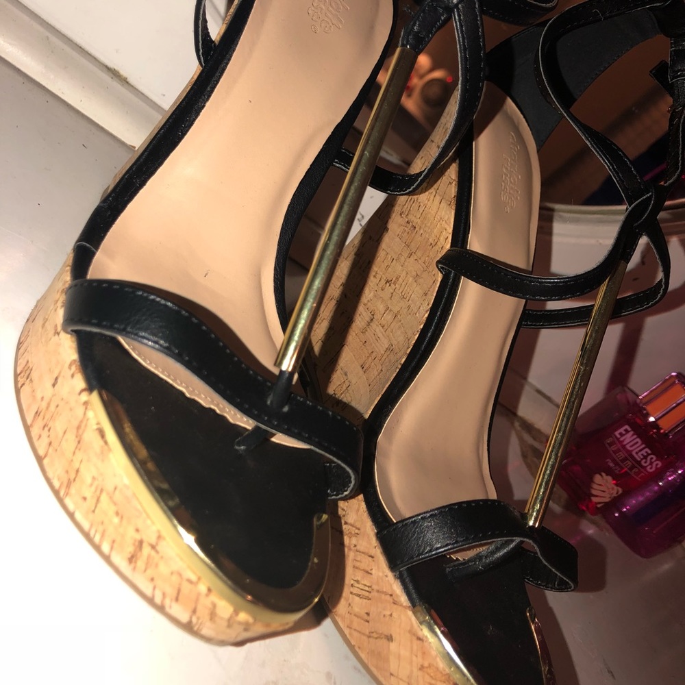 Wedges with gold accent - Picture 2 of 2